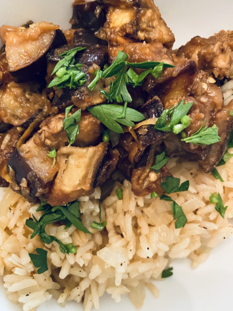 Lemon eggplant and rice ready to be enjoyed.