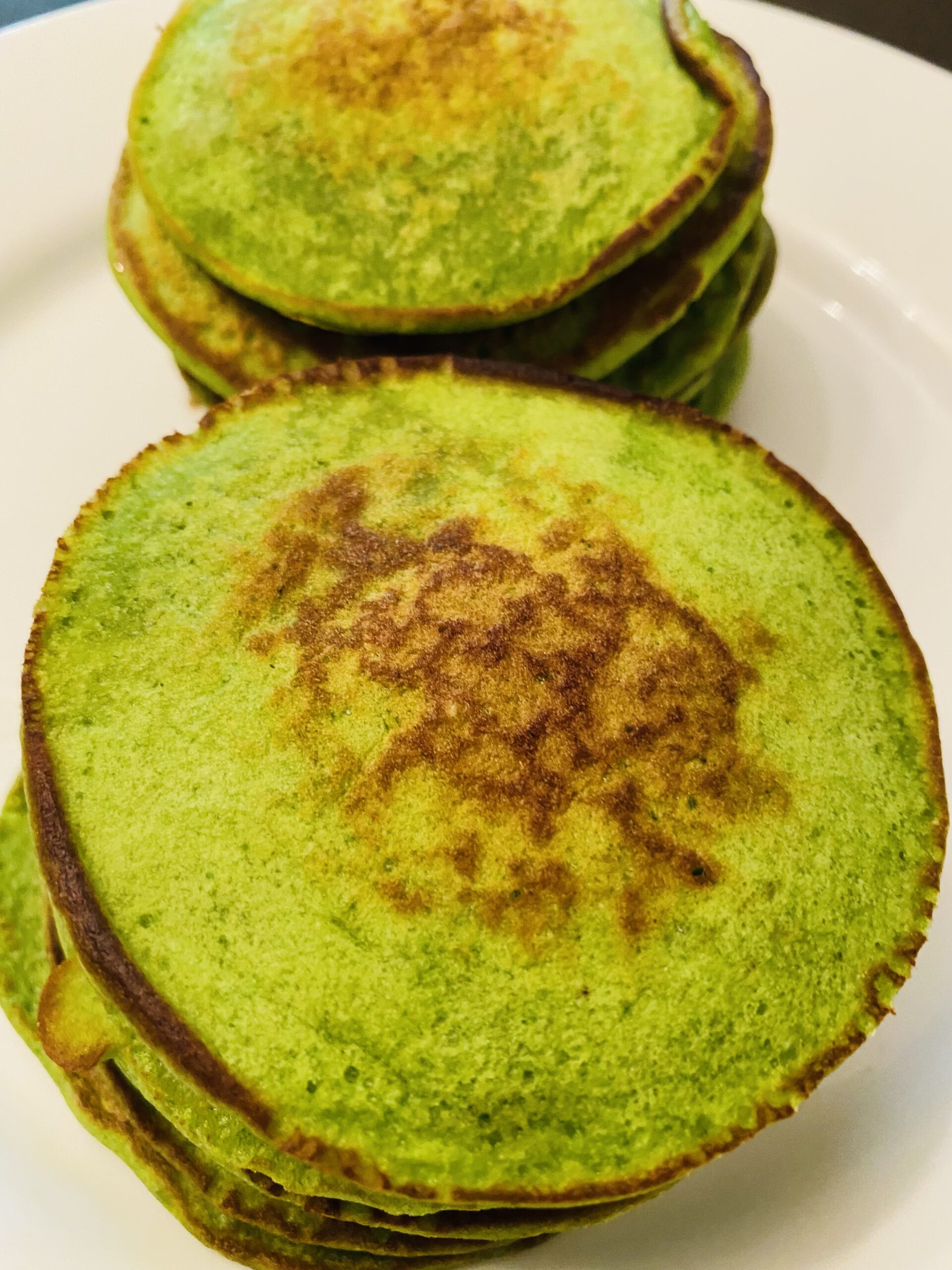 Hulk Pancakes (Spinach Pancakes)